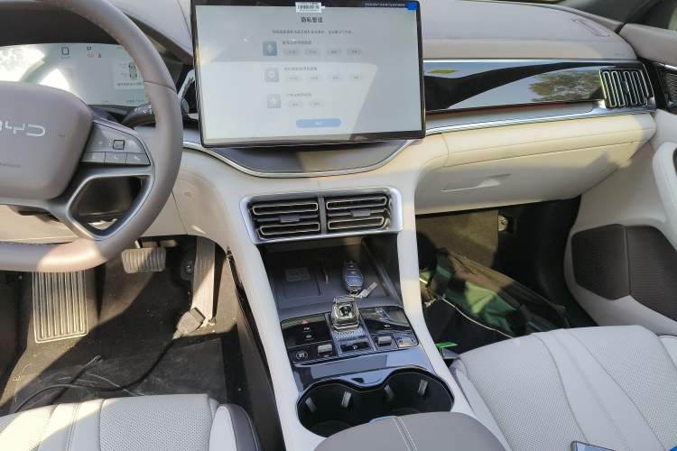 Used BYD Song PLUS New Energy 2025 DM-i Smart Drive 112KM Prestige Model