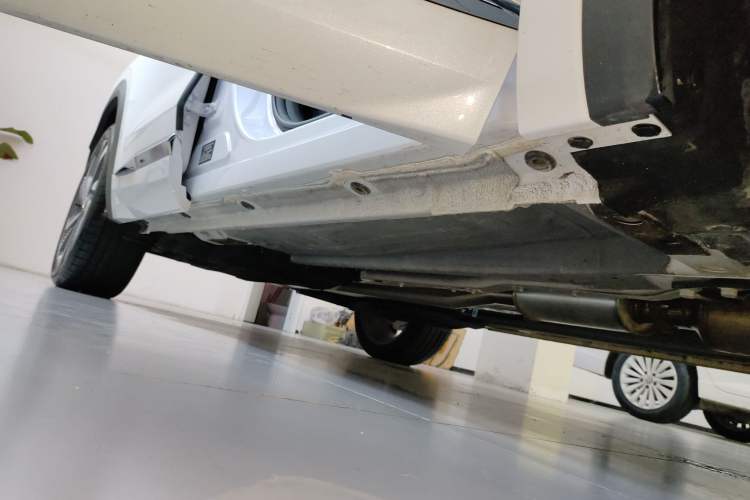 Used Geely Auto Monjaro L 2024 2.0TD High-Power Automatic Two-Wheel Drive Skyline Edition
