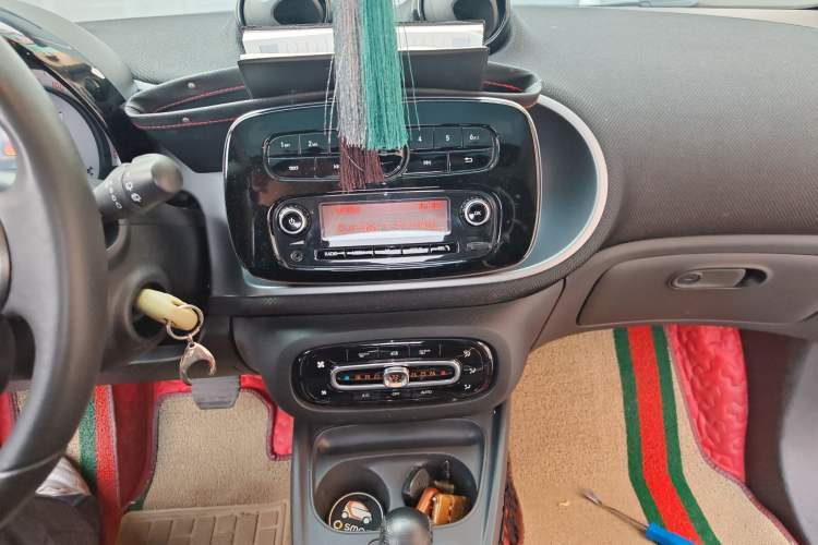 Used  fortwo 2015 1.0L 52 kW Hardtop Passion Edition
