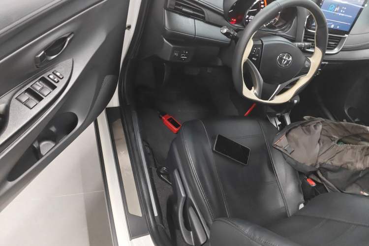 Used Toyota YARiS L 2022 X-Trail 1.5L CVT Leading PLUS Edition