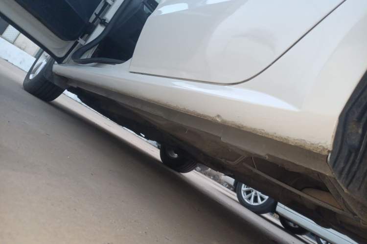 Used Volkswagen Lavida 2013 Revised Classic 1.6L Automatic Fashion Edition
