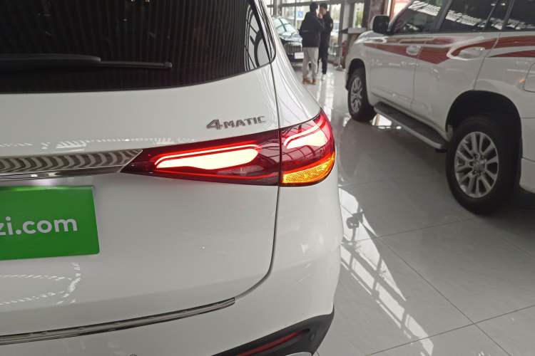 Used Mercedes-Benz GLC 2023 GLC 300 L 4MATIC Dynamic Edition 5-seater
