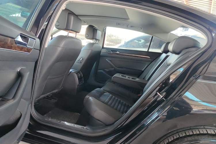 Used Volkswagen Magotan 2018 330TSI DSG Luxury Model