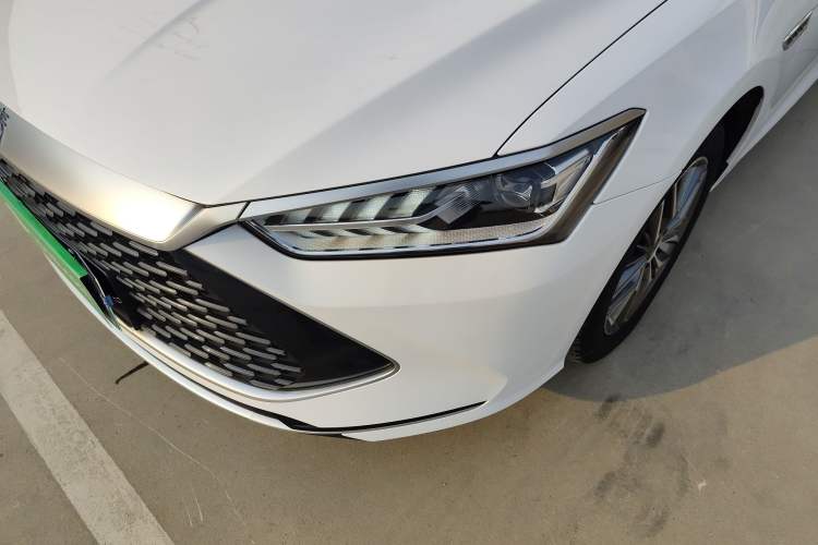 Used BYD Qin PLUS 2023 Champion Edition DM-i 120KM Leading Model
