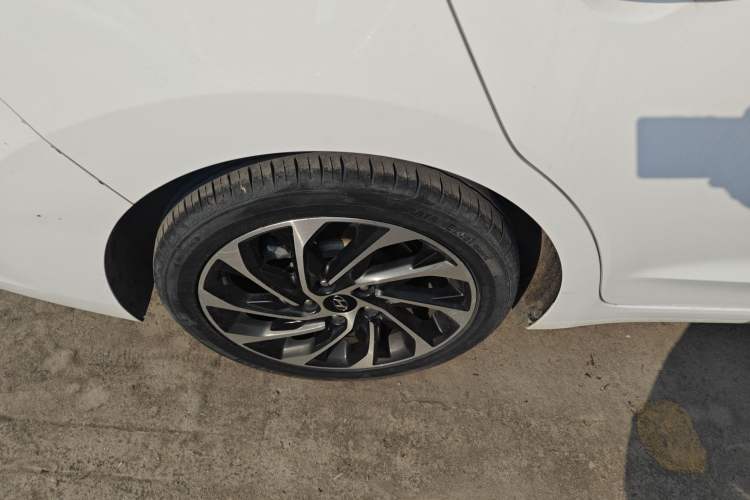 Used Hyundai Elantra (6th Generation / Lingdong) 2020 1.5L CVT Smart & Stylish – Elite Version
