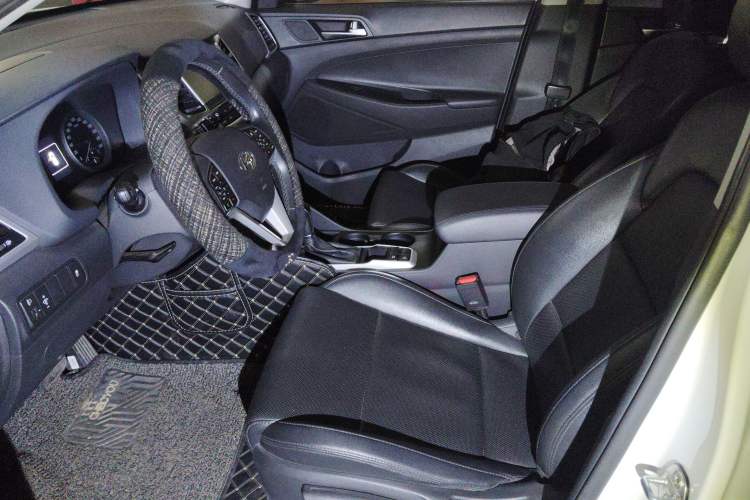 Used Hyundai Tucson 2015 1.6T Dual-Clutch Two-Wheel-Drive Smart Model
