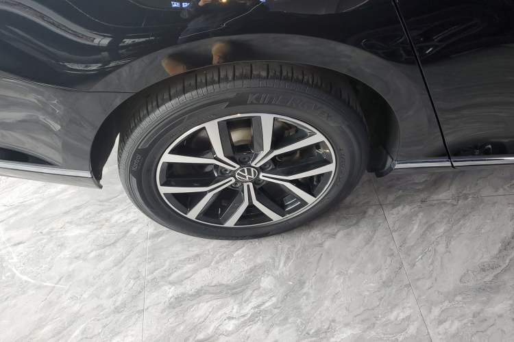 Used Volkswagen Magotan 2020 330TSI DSG Leading Model
