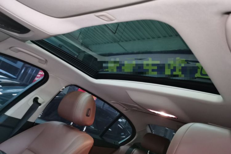 Used BMW 5 Series 2014 525Li Leading Model
