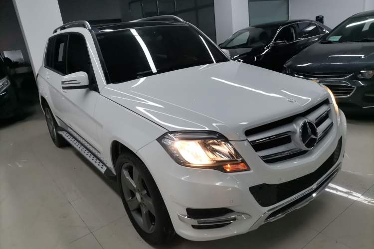 Used Mercedes-Benz GLK-Class 2013 GLK 300 4MATIC Dynamic Sunroof Model
