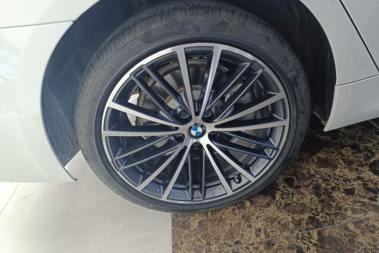 Used BMW 5 Series 2023 530Li Leading Model M Sport Package
