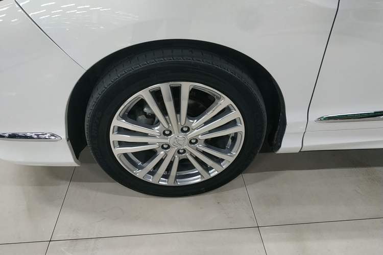 Used Honda Elysion 2016 2.4L Luxury Edition
