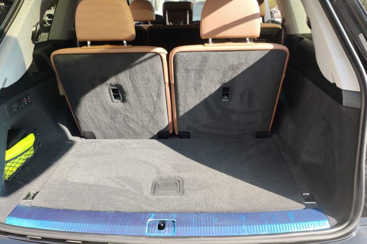 Used Audi Q7 2022 55 TFSI quattro S line Sport model
