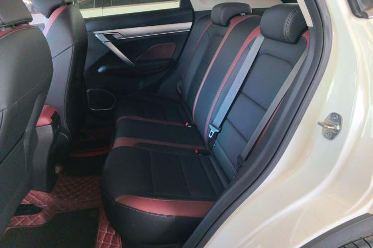 Used Geely Auto Coolray 2020 Facelift 240T DCT Hunter
