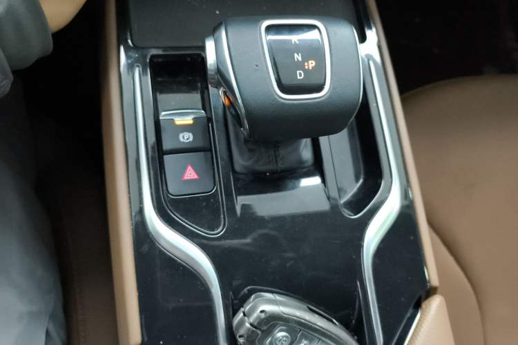 Used Hongqi E-QM5 2024 610 km PLUS
