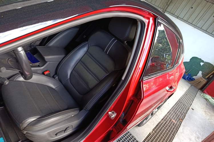 Used MG 6 2017 20T Manual Luxury Smart Connect Version China V Standard
