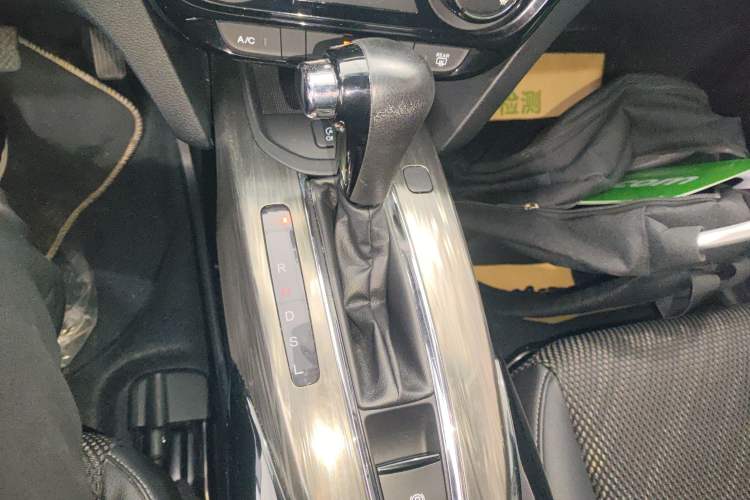 Used Honda XR-V 2017 1.8L EXi CVT Comfort Version
