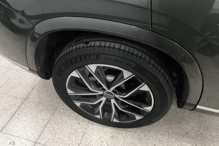 Used Roewe RX9 2023 2.0T Two-Wheel Drive Enjoyment Version
