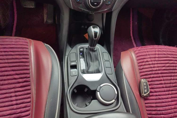 Used Hyundai Santa Fe 2017 2.0T Automatic All-Wheel Drive Smart 7-Seater