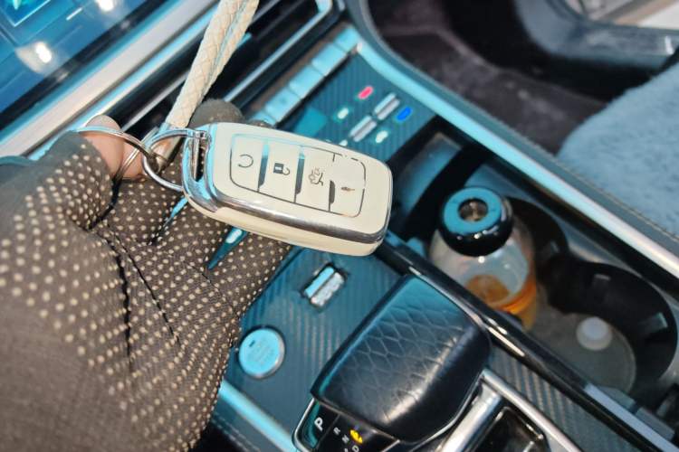 Used Changan CS85 COUPE 2019 2.0T Automatic Version China VI Standard
