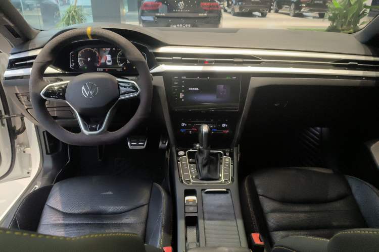 Used Volkswagen FAW-Volkswagen CC 2021 380TSI Striking Edition
