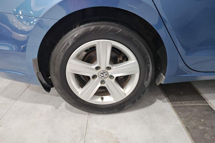 Used Volkswagen Lamando 2017 230TSI DSG Fashion Edition
