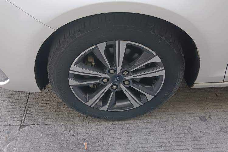 Used Ford Escort 2021 1.5L Automatic Diamond Edition
