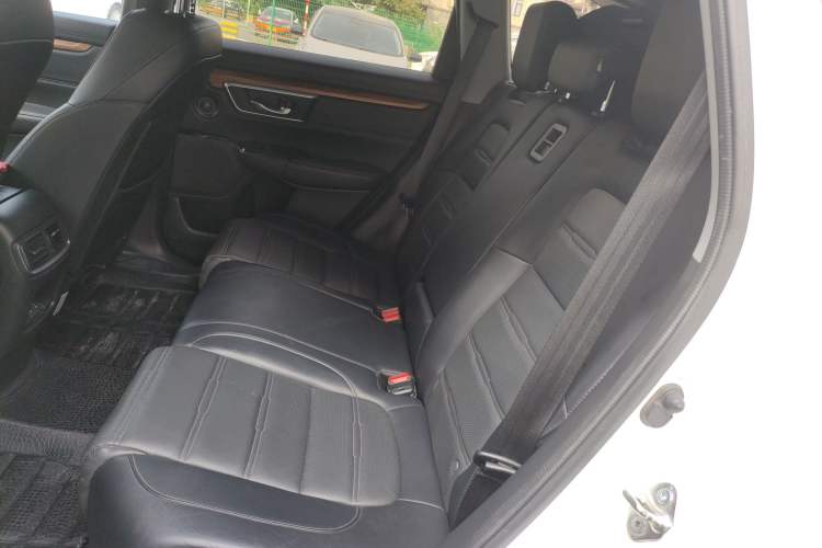 Used Honda CR-V 2017 240TURBO CVT Front-Wheel Drive Fashion Edition