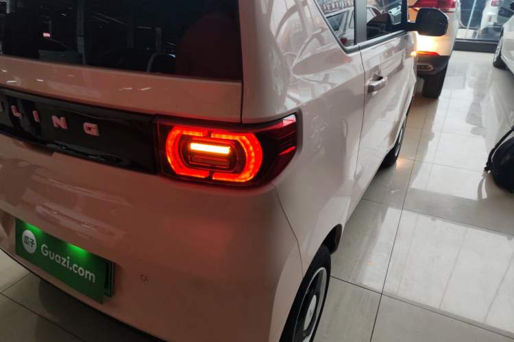 Used Wuling Hongguang MINIEV 2021 Macaron Fashion Edition Lithium-Ion Battery