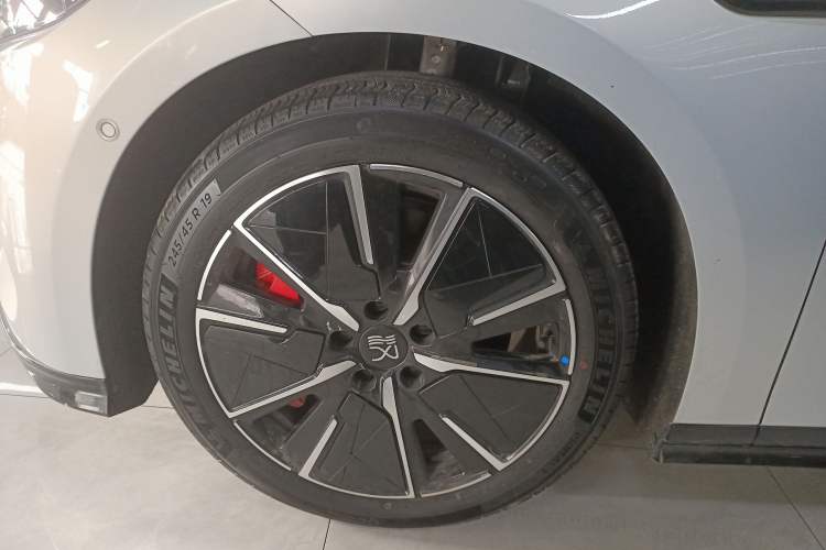 Used BYD Han L 2025 EV 701 km LiDAR Flagship Edition
