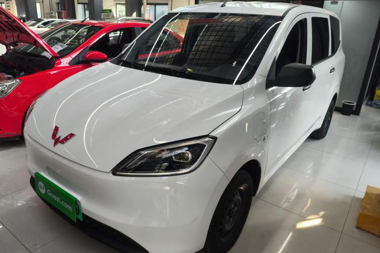 Used Wuling Hongguang New Energy 2024 All-Electric Model 300KM Standard Version