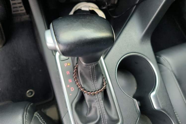 Used Kia KX5 2016 1.6T Automatic Two-Wheel Drive DLX
