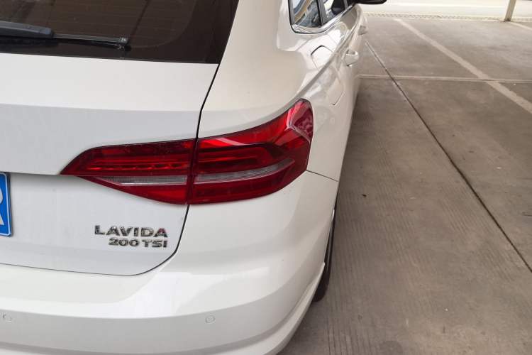 Used Volkswagen Lavida 2018 Hatchback 200TSI DSG Comfort Edition China V Standard
