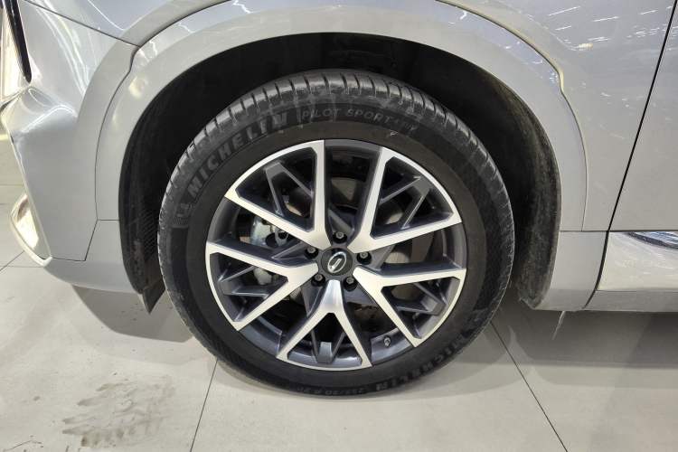 Used GAC Trumpchi GS8 2022 Dual-Engine Series 2.0TM Two-Wheel Drive Prestige Edition (7 Seats)