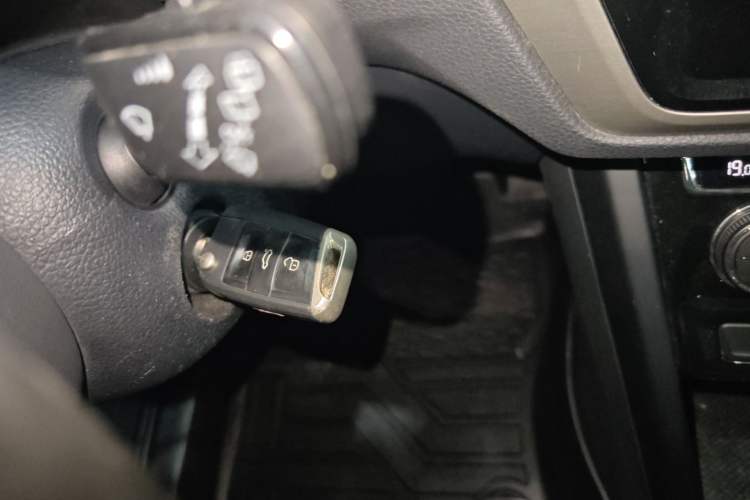 Used Volkswagen Touran 2018 Volkswagen Touran L 280TSI DSG Comfort Edition 7 Seats China VI Standard