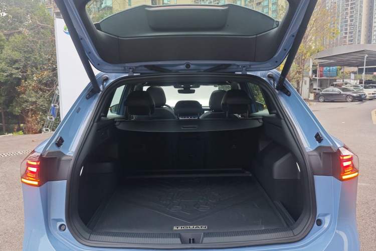 Used Volkswagen Tiguan L 2024 PRO 380TSI Four-Wheel Drive R-Line Prestige Edition
