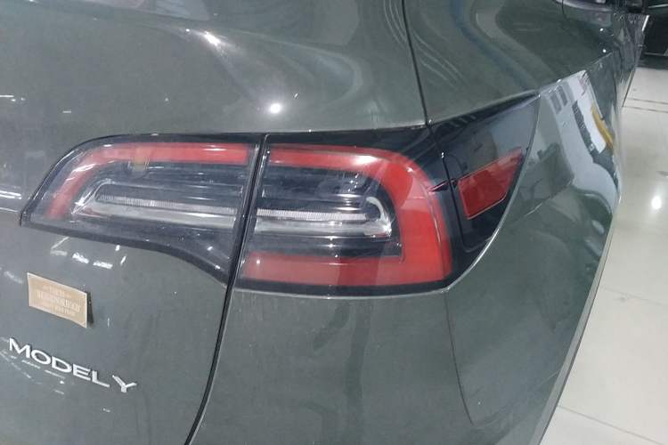 Used Tesla Model Y 2024 Rear-Wheel-Drive Version