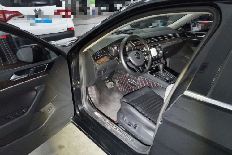 Used Volkswagen Magotan 2018 Facelift 330TSI DSG Luxury Model
