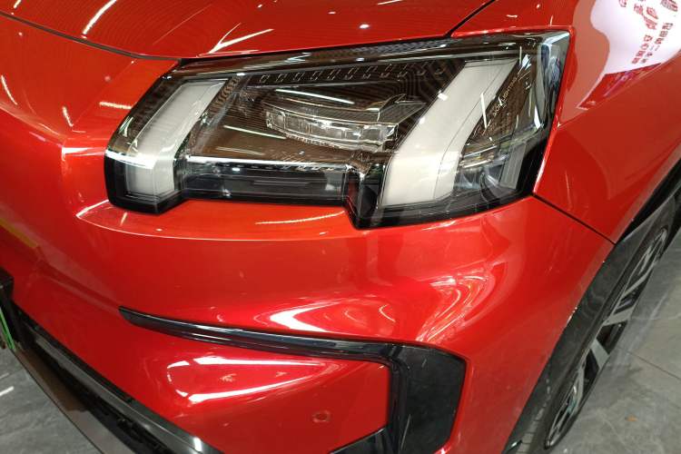 Used AION V 2024 Aion Tyrannosaurus 650 LiDAR Edition
