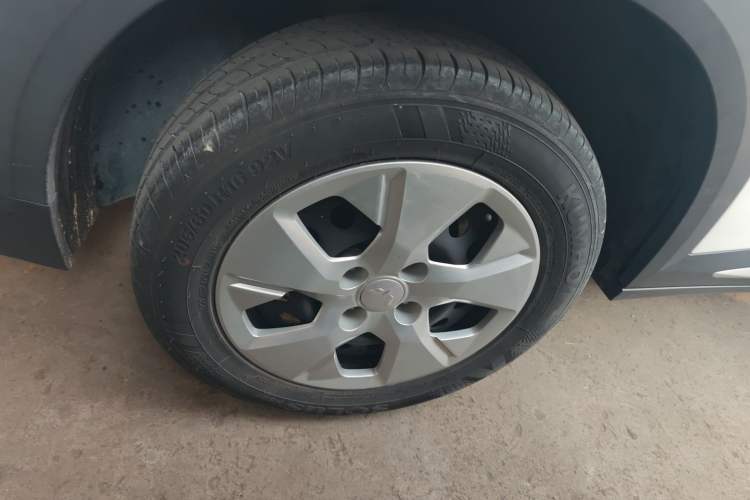 Used Wuling Alvez 2022 1.5L Manual Free-Style Model