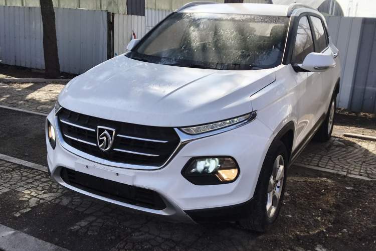 Used Baojun 510 2017 1.5L Manual Fashion Model