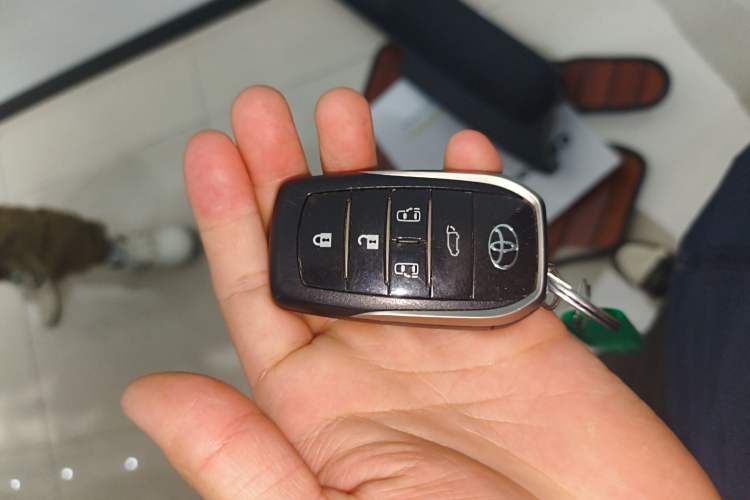 Used Toyota Alphard 2018 Revised Version 3.5L Premium Edition
