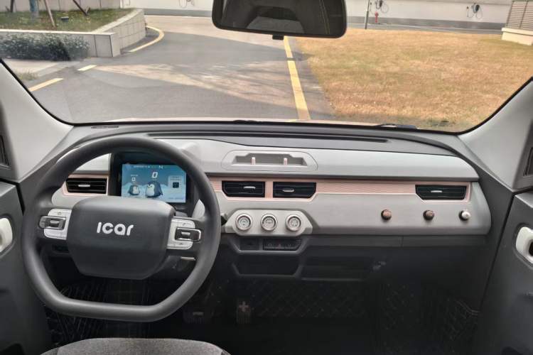 Used Chery QQ Ice Cream 2022 170km Sundae Phosphate Lithium-Ion
