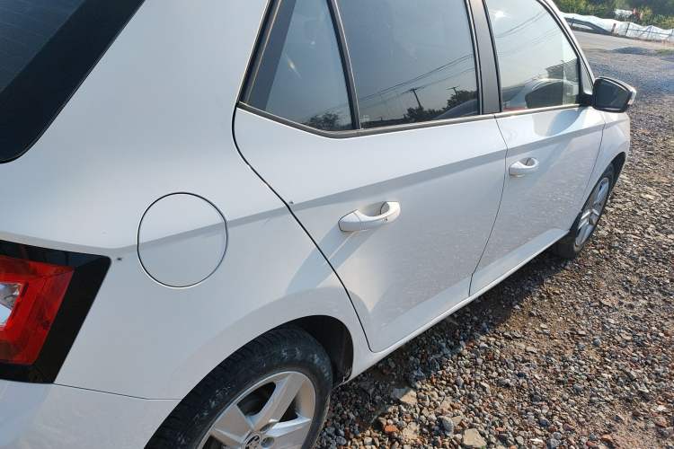 Used Skoda Fabia 2017 1.4L Automatic Car Enjoy Edition
