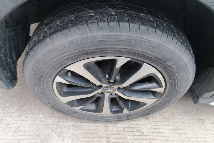 Used Toyota RAV4 2016 2.0L CVT Two-Wheel Drive Fashion Edition China V Standard