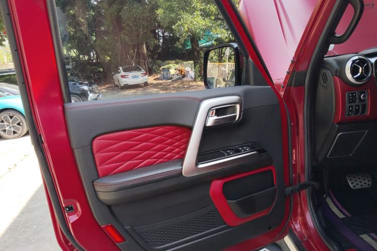 Used Beijing Auto BJ40 2021 2.0D Automatic Four-Wheel Drive Blade Hero Edition Adventurer Type
