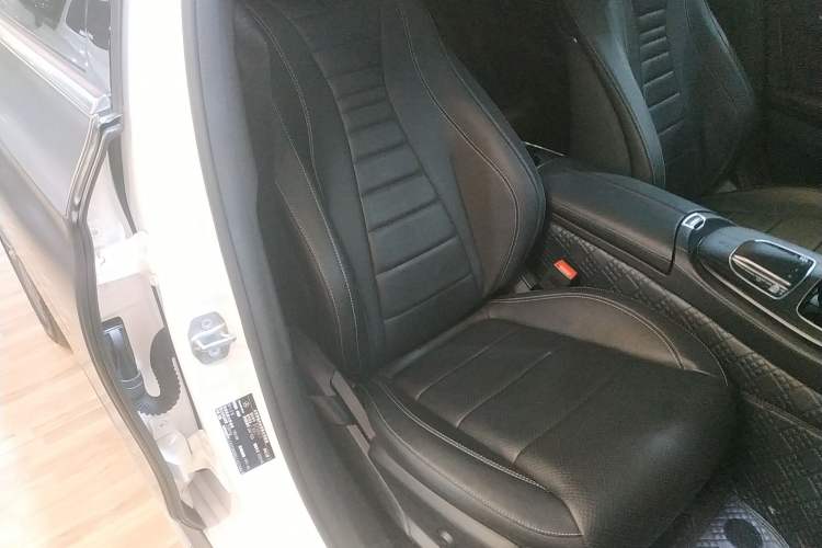 Used Mercedes-Benz E-Class 2020 Restyled E 300 L Sporty and Stylish Edition
