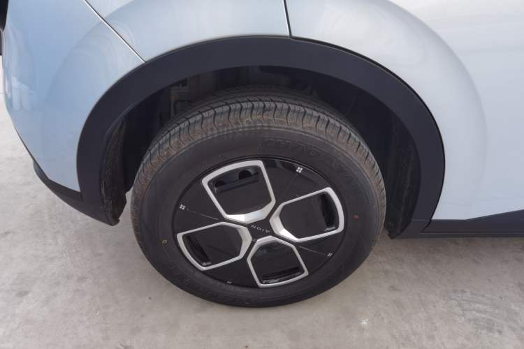 Used AION UT 2025 330 Starlight Edition