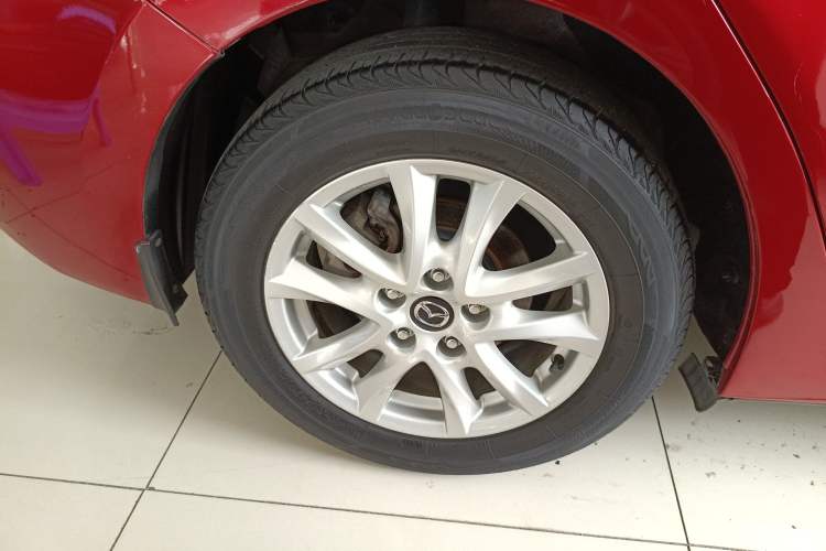 Used Mazda Mazda 3 Axela 2016 Sedan 1.5L Automatic Comfort Model
