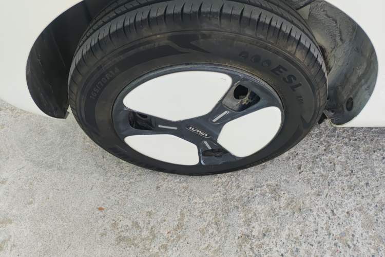 Used  Lumin 2023 301km Honey Dew Edition
