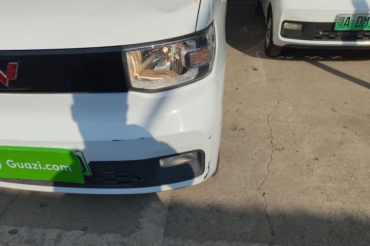 Used Wuling Hongguang MINIEV 2021 Macaron Sandwich Model 170 km Lithium Iron Phosphate
